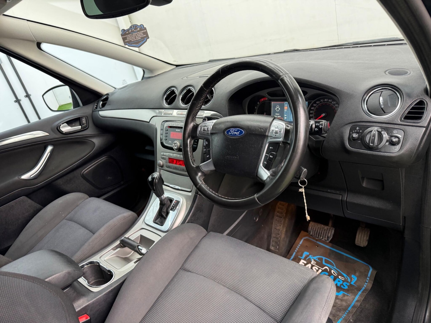 Used Ford S-Max 2009 for sale - 77345378: Photo 3