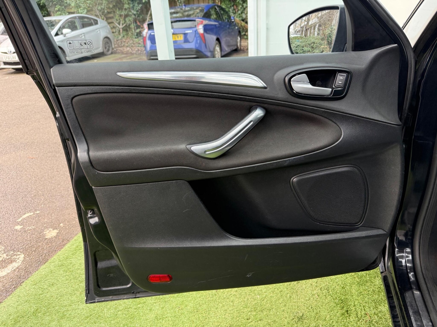 Used Ford S-Max 2009 for sale - 77345378: Photo 31