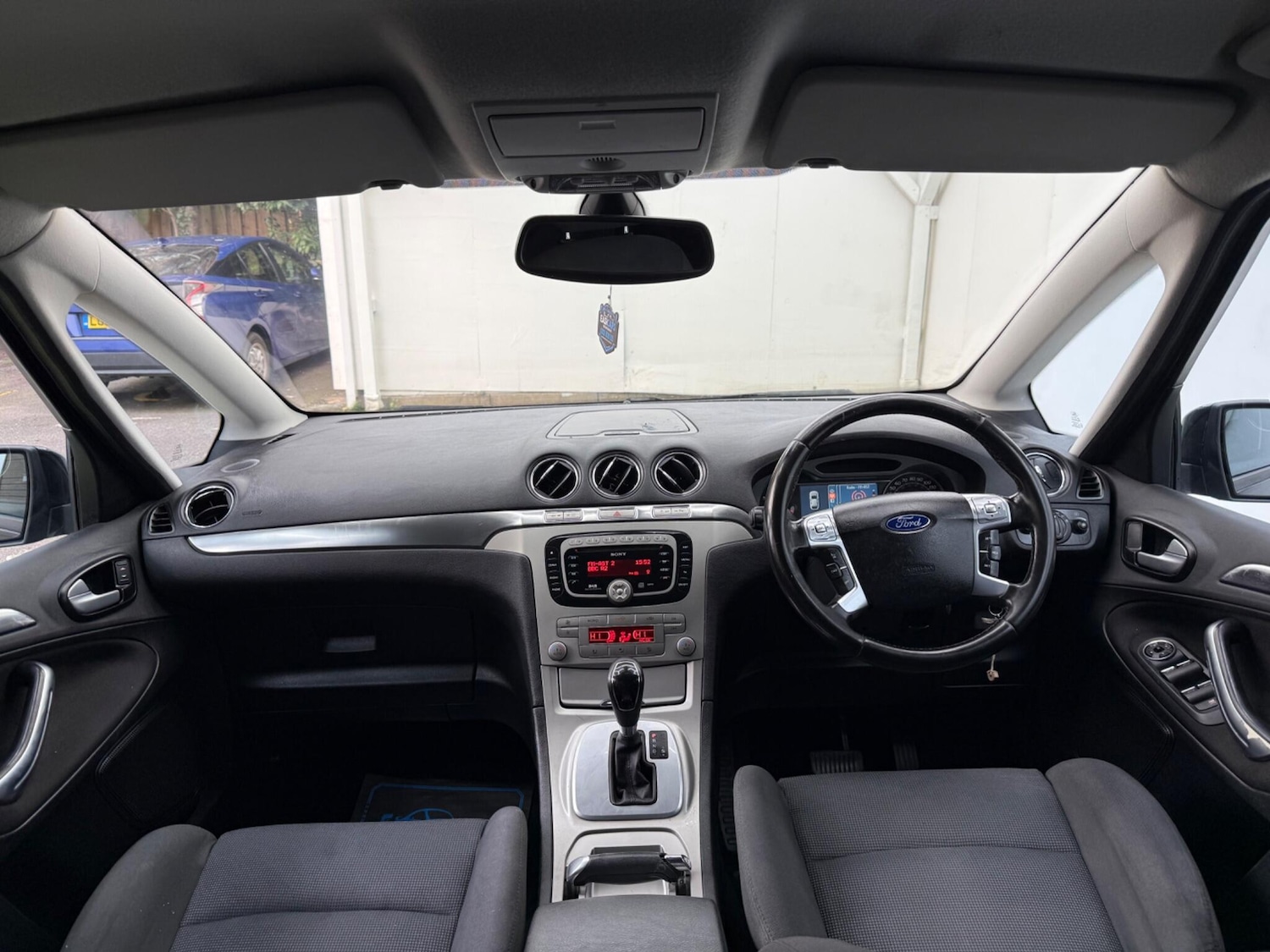 Used Ford S-Max 2009 for sale - 77345378: Photo 32