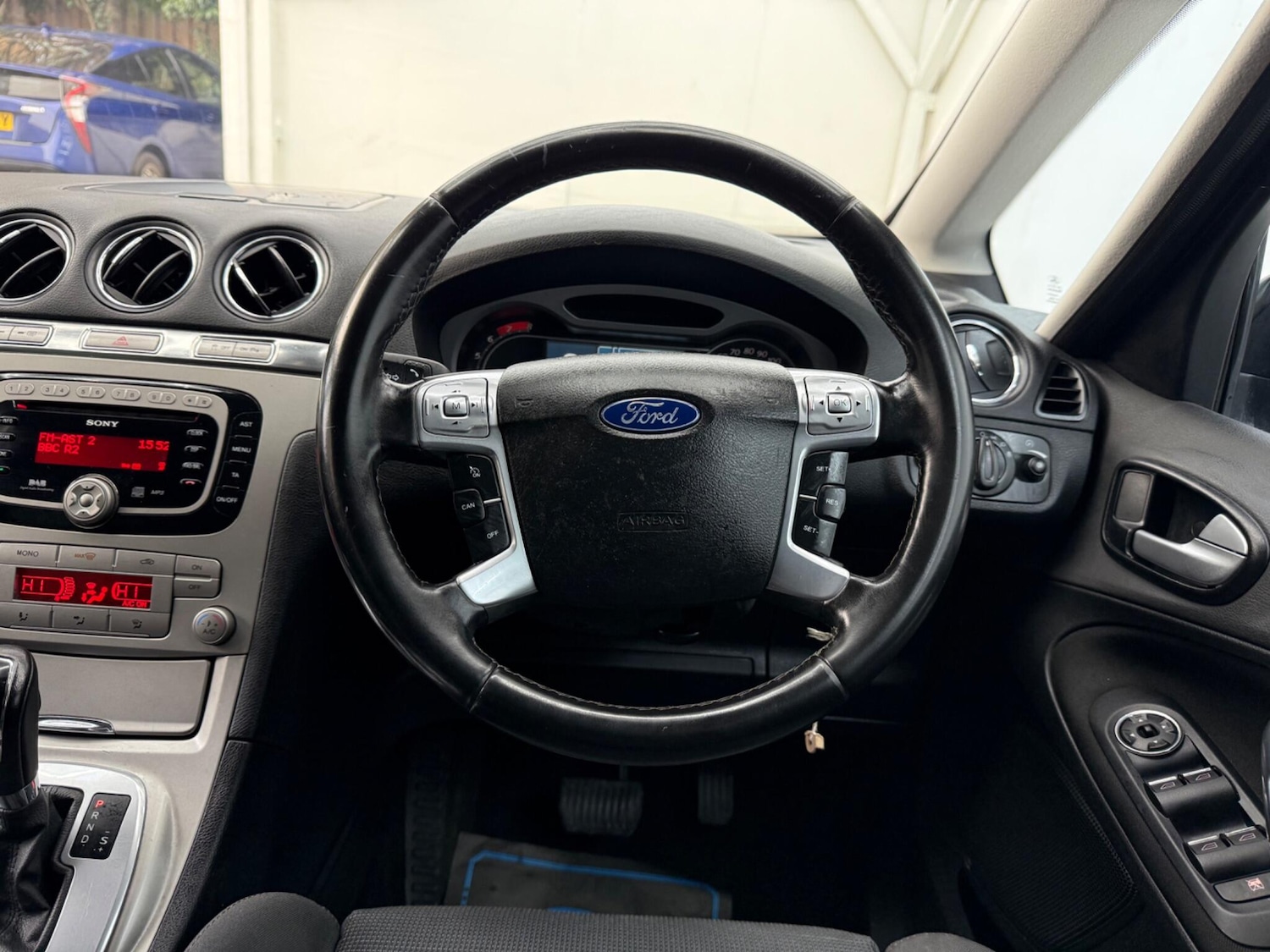 Used Ford S-Max 2009 for sale - 77345378: Photo 36