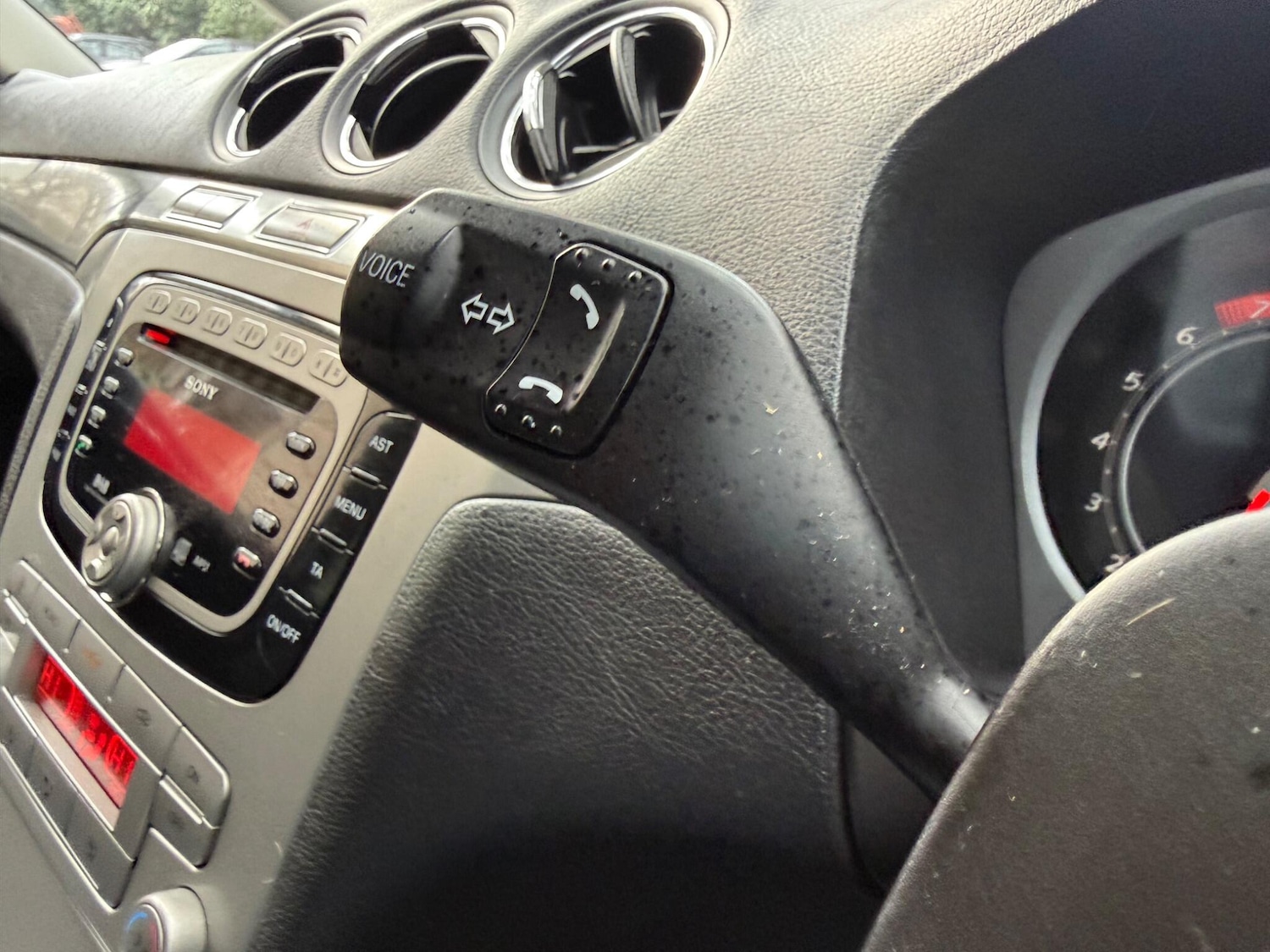 Used Ford S-Max 2009 for sale - 77345378: Photo 40