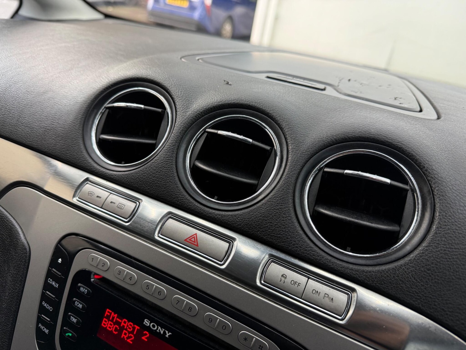 Used Ford S-Max 2009 for sale - 77345378: Photo 48