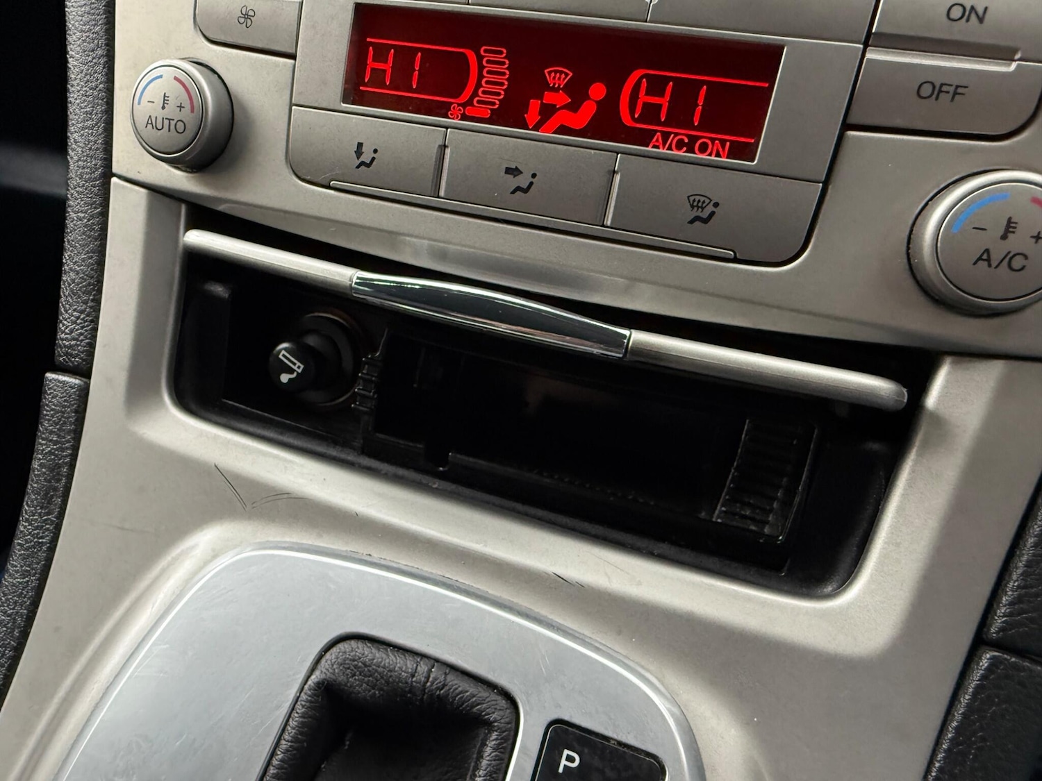 Used Ford S-Max 2009 for sale - 77345378: Photo 51