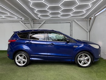 Used Ford Kuga 2015 for sale - 79062521: Photo
