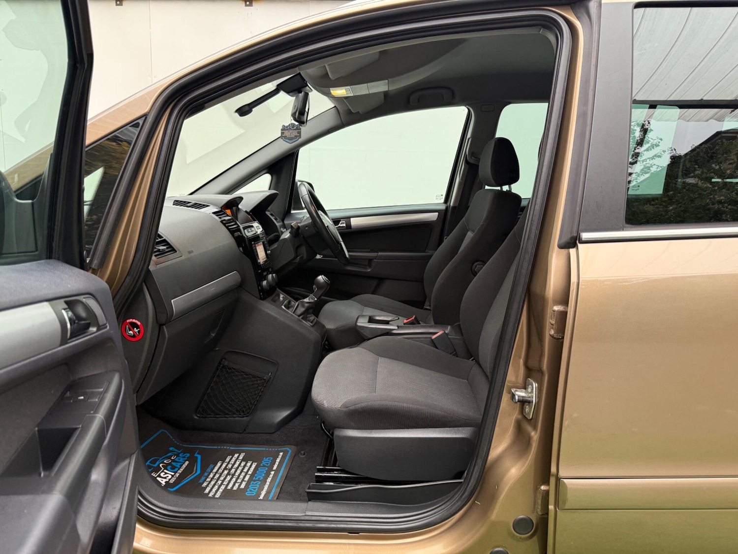 Used Vauxhall Zafira 2014 for sale - 76284292: Photo 29