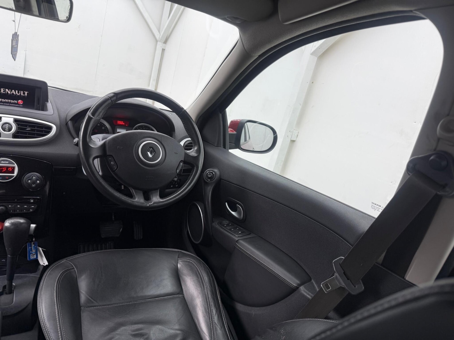 Used Renault Clio for sale - 77824173: Photo 40