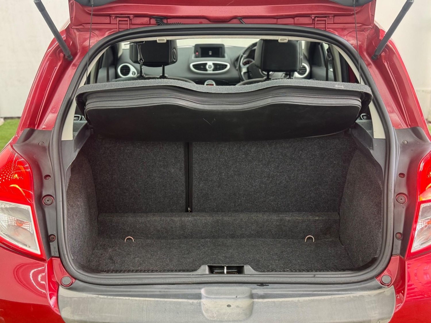 Used Renault Clio for sale - 77824173: Photo 8