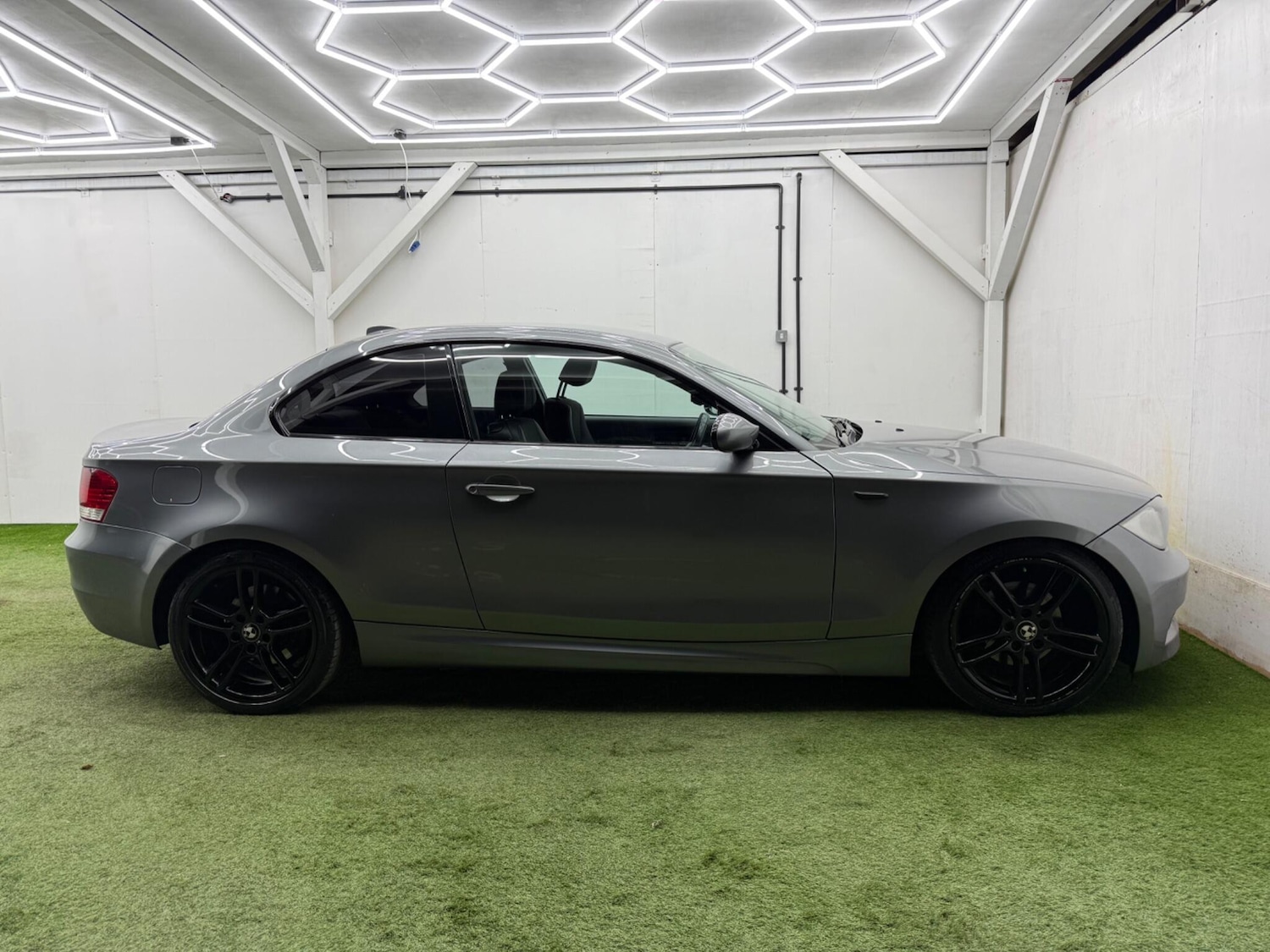 Used BMW 1 Series 2009 for sale - 77839411: Photo 5