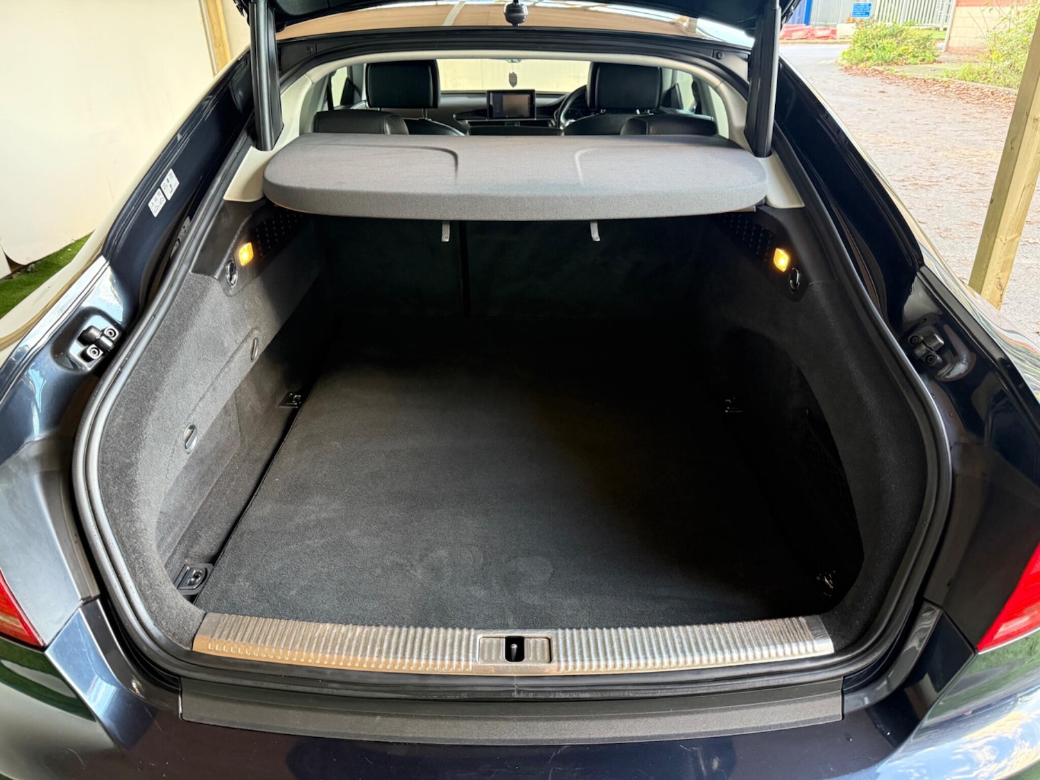 Used Audi A7 2012 for sale - 76689683: Photo 8