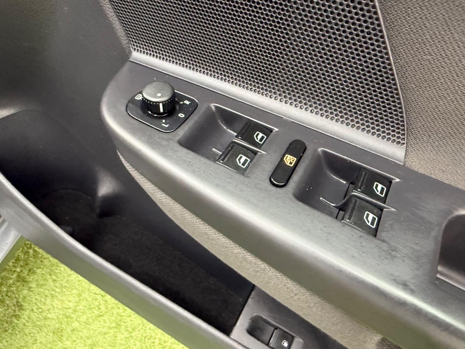 Used Volkswagen Golf 2008 for sale - 77705437: Photo 40