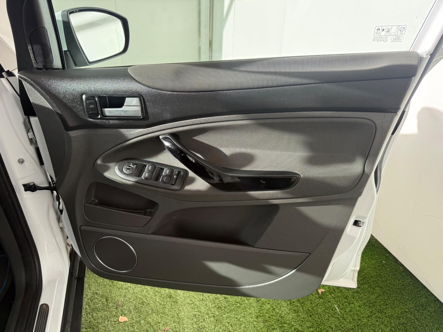 Used Ford Kuga 2012 for sale - 77074601: Photo 16