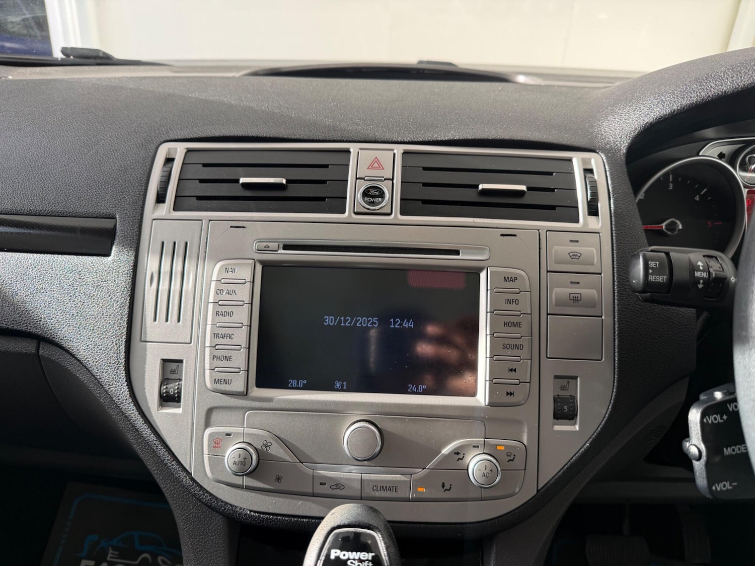 Used Ford Kuga 2012 for sale - 77074601: Photo 28