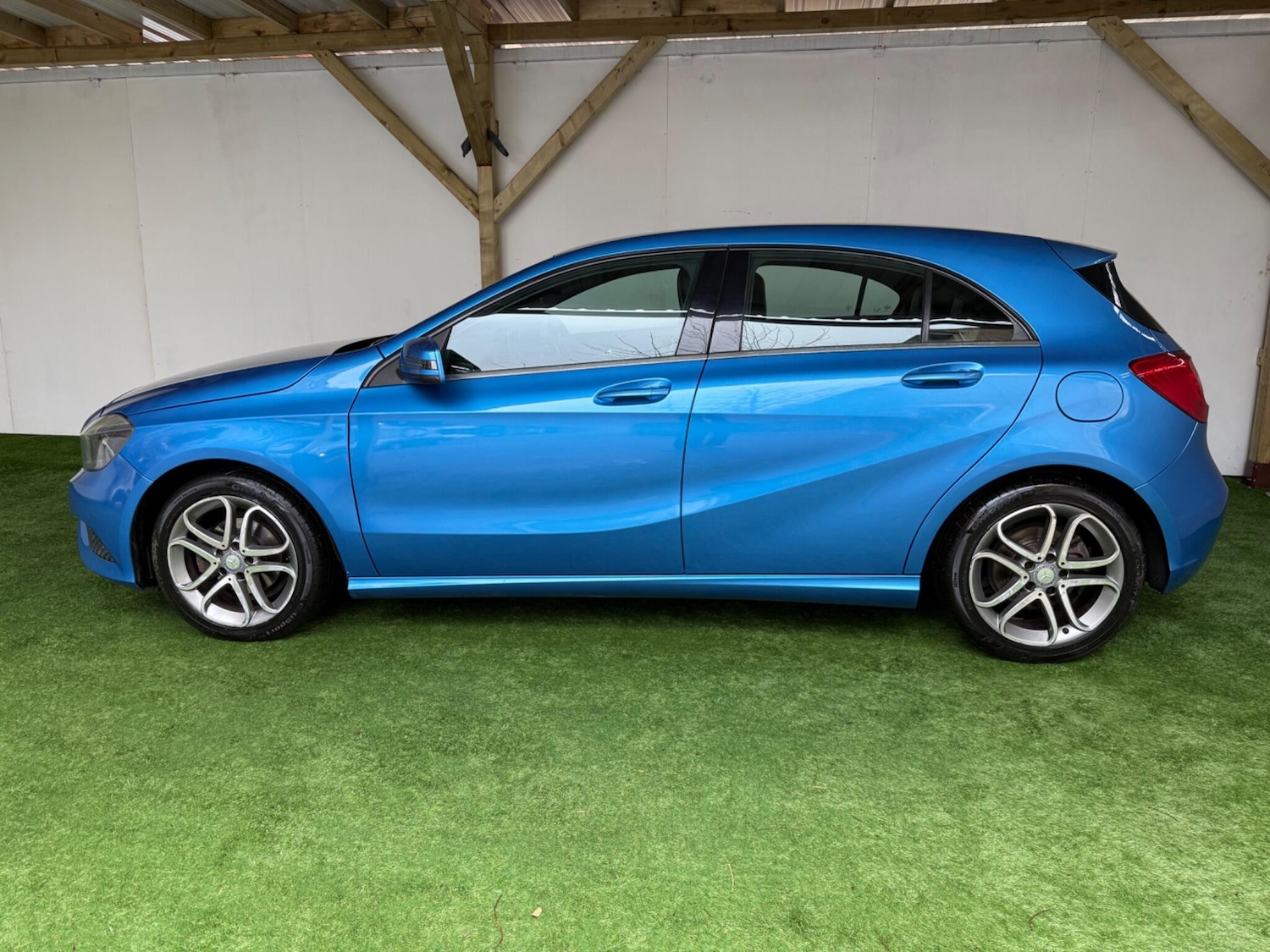 Used Mercedes-Benz A-Class 2015 for sale - 76976697: Photo 10