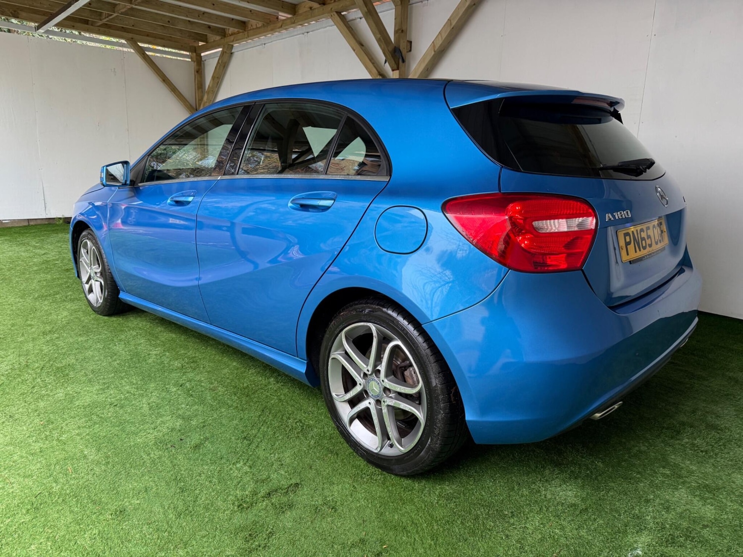 Used Mercedes-Benz A-Class 2015 for sale - 76976697: Photo 9