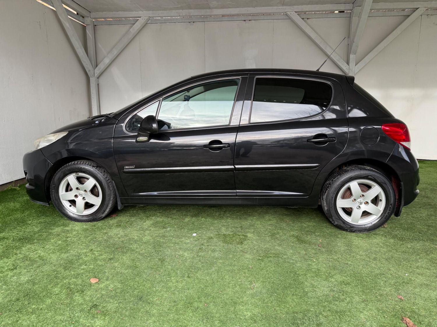Used Peugeot 207 2012 for sale - 76689394: Photo 10