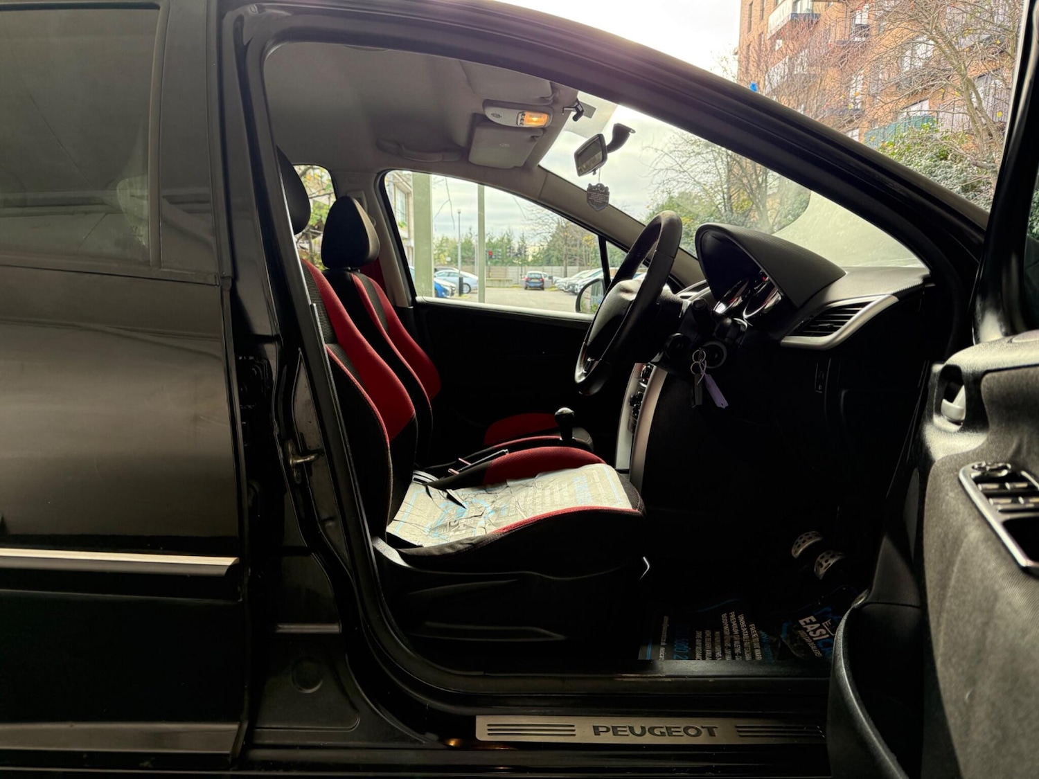 Used Peugeot 207 2012 for sale - 76689394: Photo 13