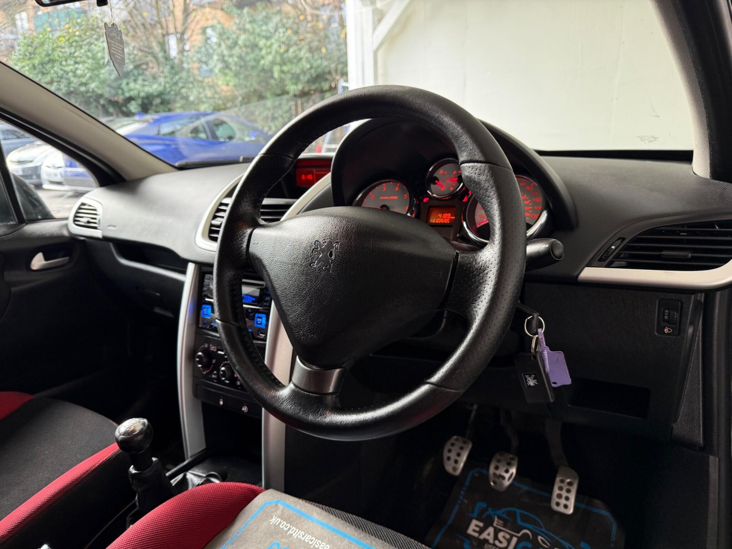 Used Peugeot 207 2012 for sale - 76689394: Photo 2