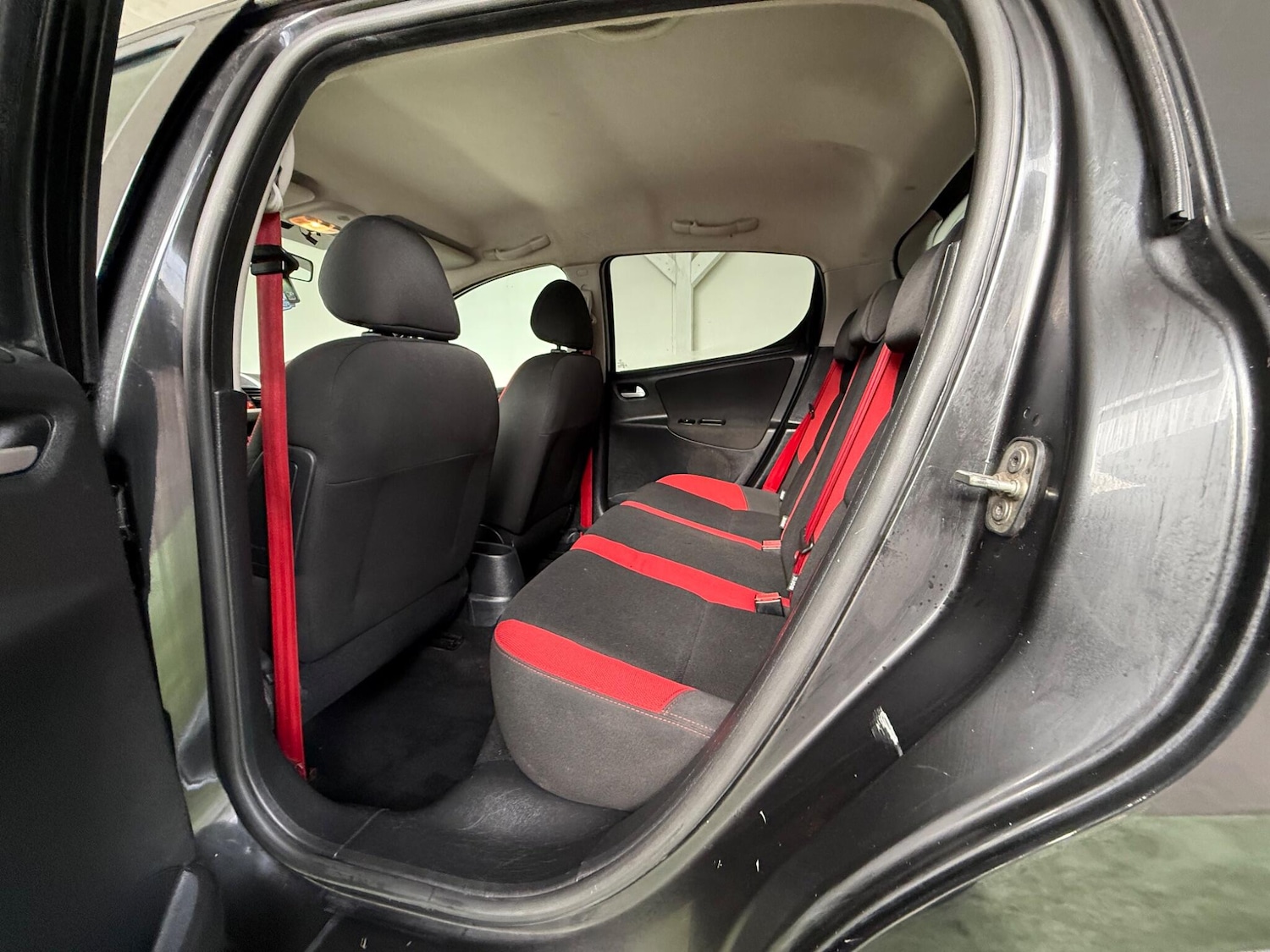 Used Peugeot 207 2012 for sale - 76689394: Photo 22