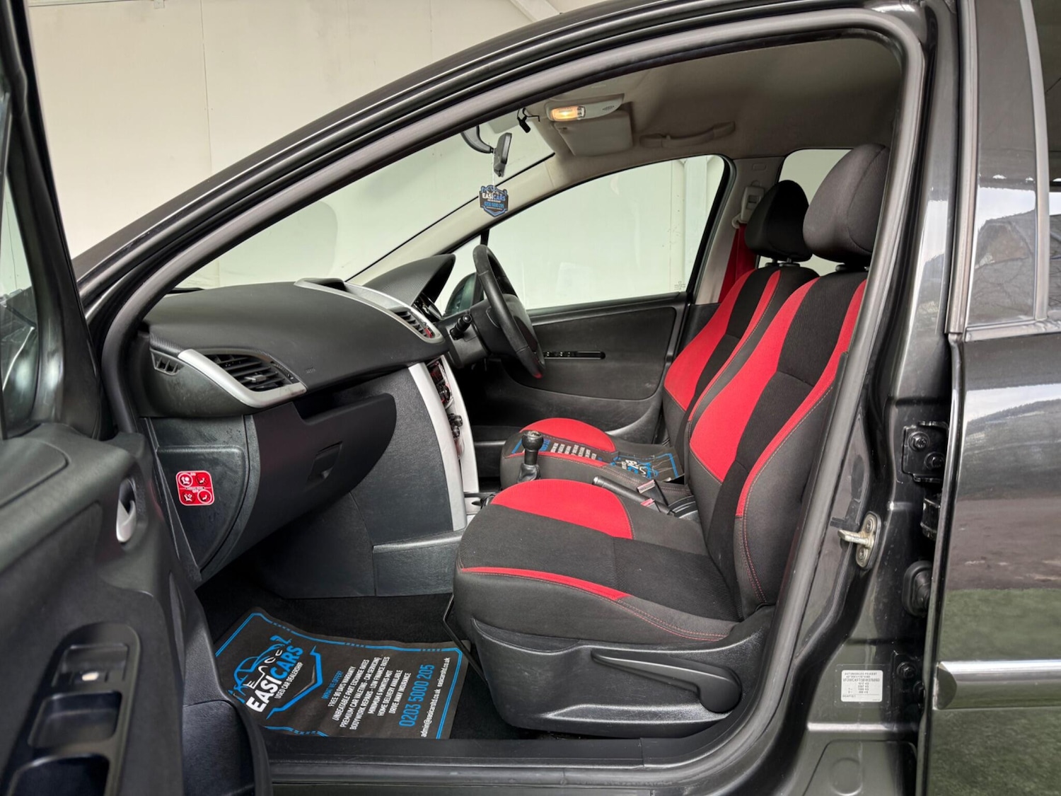 Used Peugeot 207 2012 for sale - 76689394: Photo 24