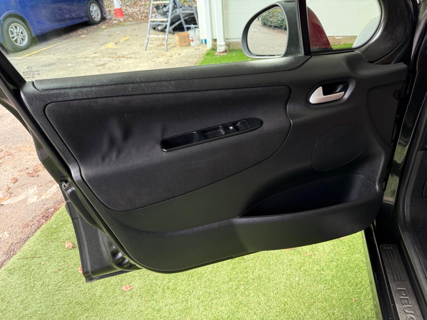 Used Peugeot 207 2012 for sale - 76689394: Photo 26