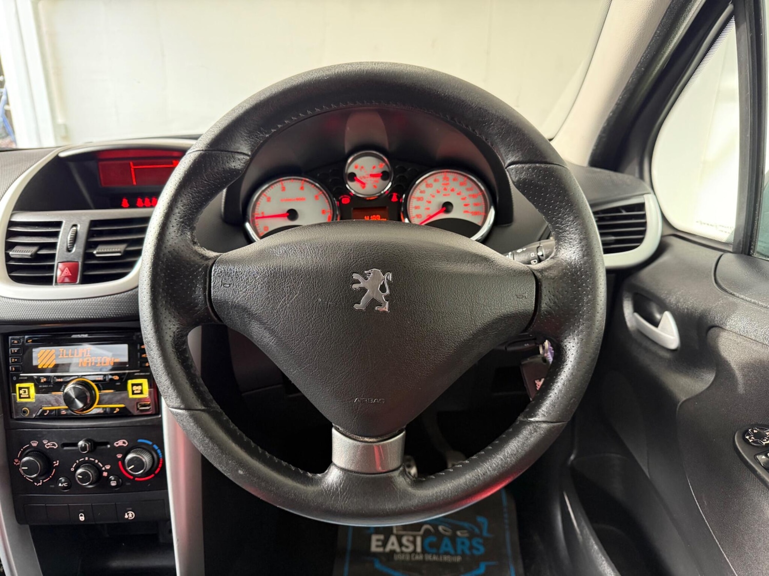 Used Peugeot 207 2012 for sale - 76689394: Photo 31