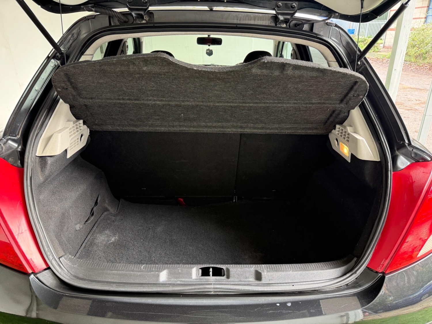 Used Peugeot 207 2012 for sale - 76689394: Photo 8