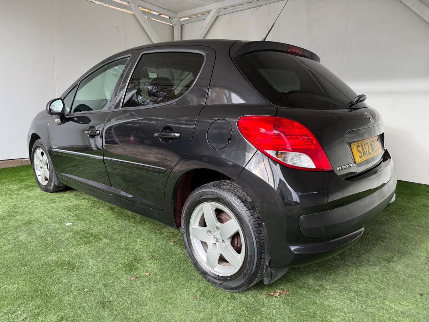 Used Peugeot 207 2012 for sale - 76689394: Photo 9
