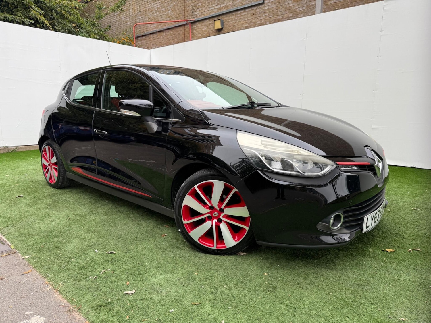 Used Renault Clio 2014 for sale - 77144680: Photo 4