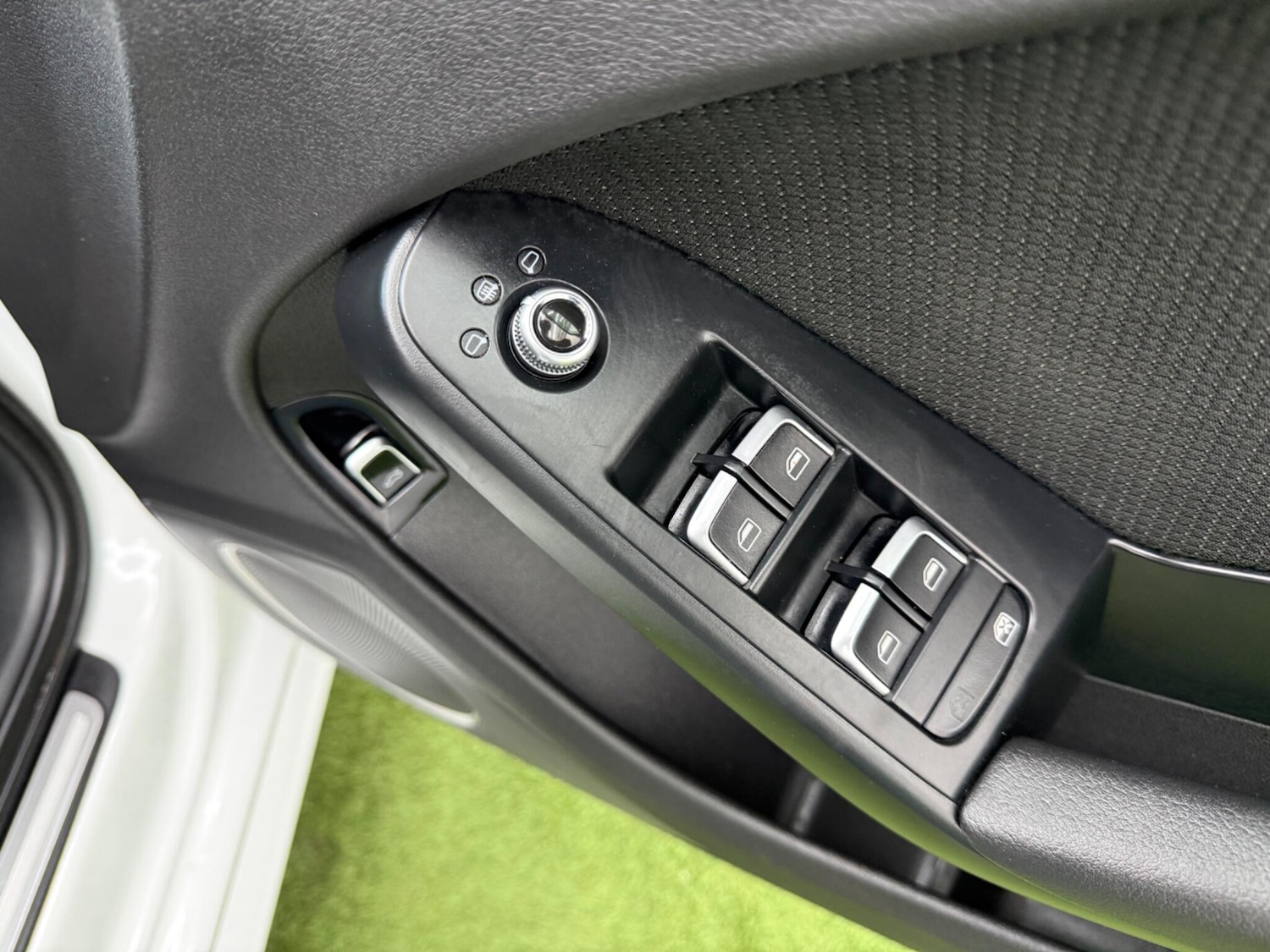 Used Audi A4 for sale - 77267472: Photo 40