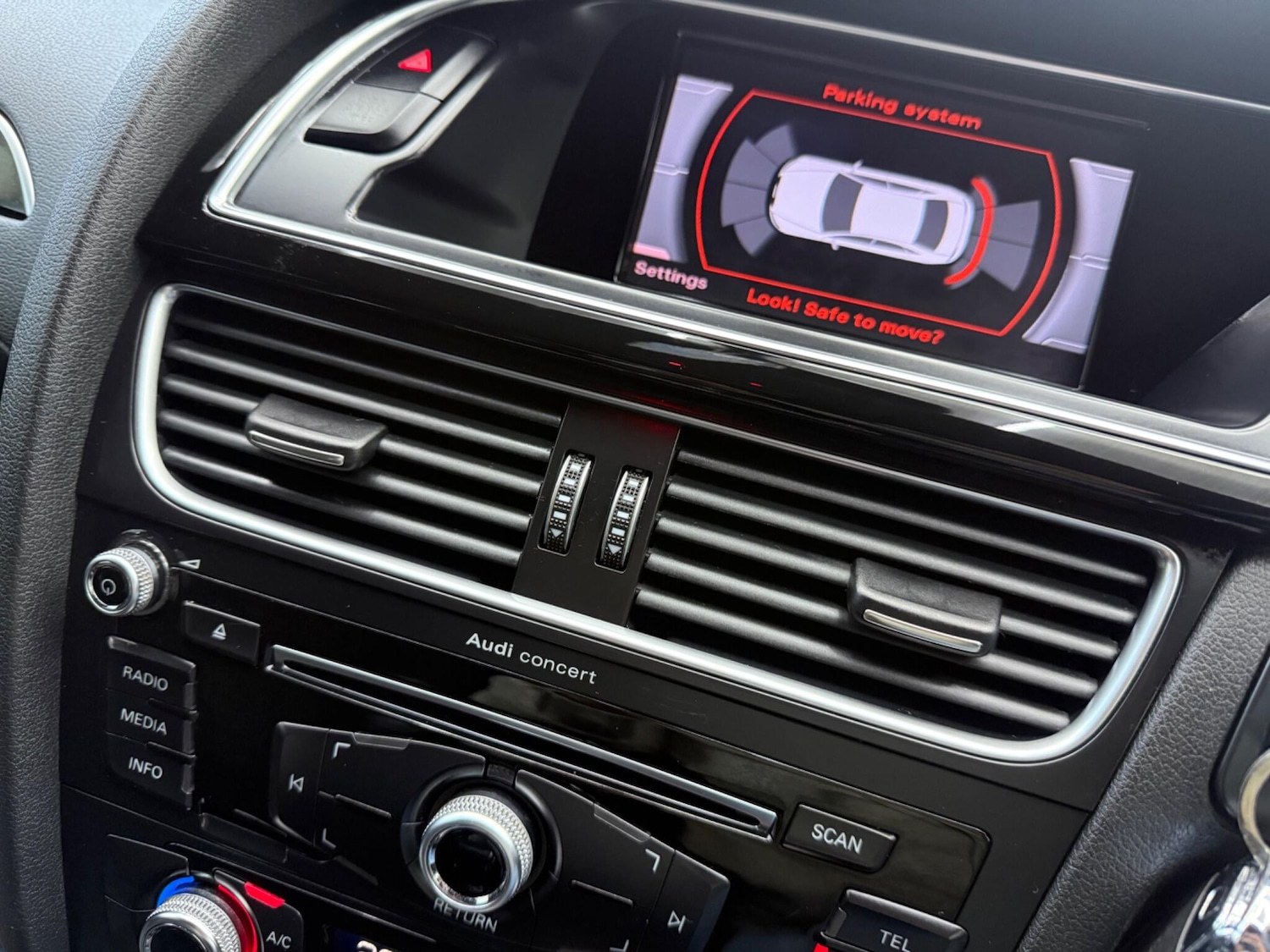 Used Audi A4 for sale - 77267472: Photo 50