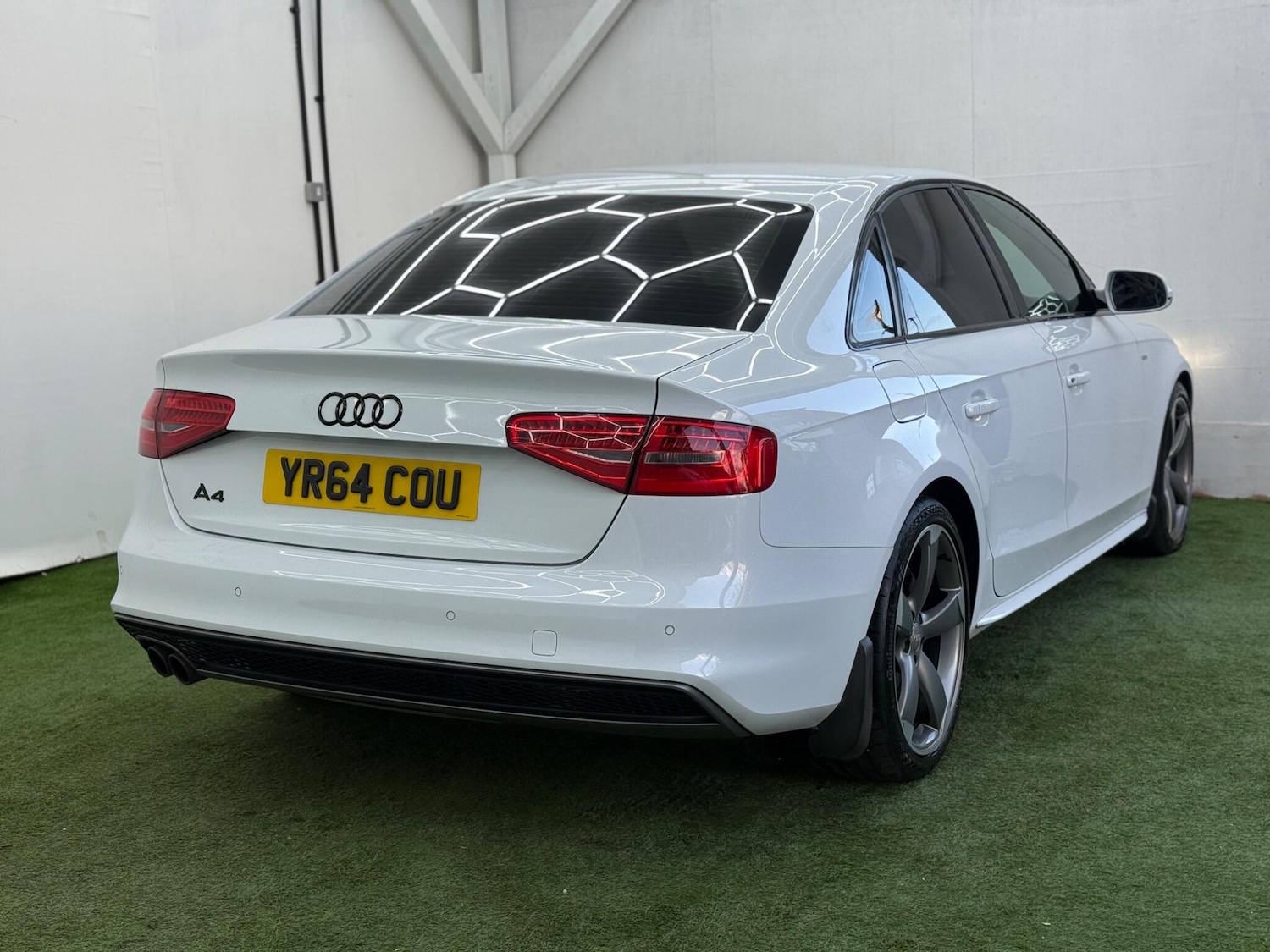 Used Audi A4 for sale - 77267472: Photo 6