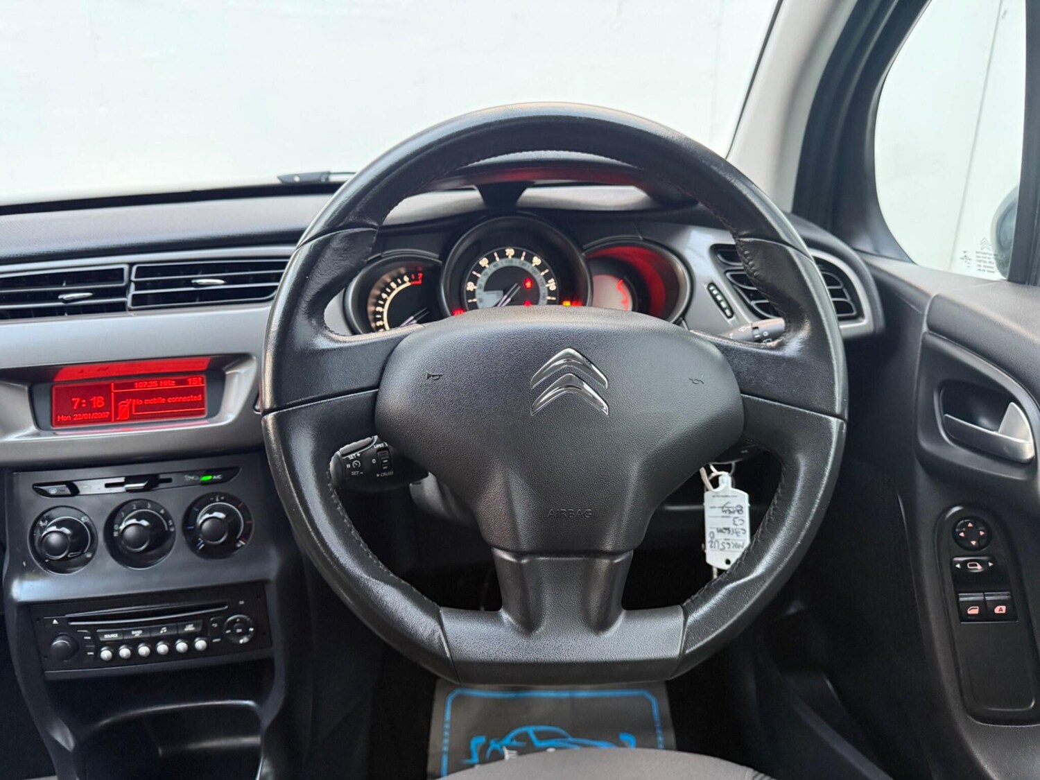 Used Citroen C3 2015 for sale - 76336827: Photo 32