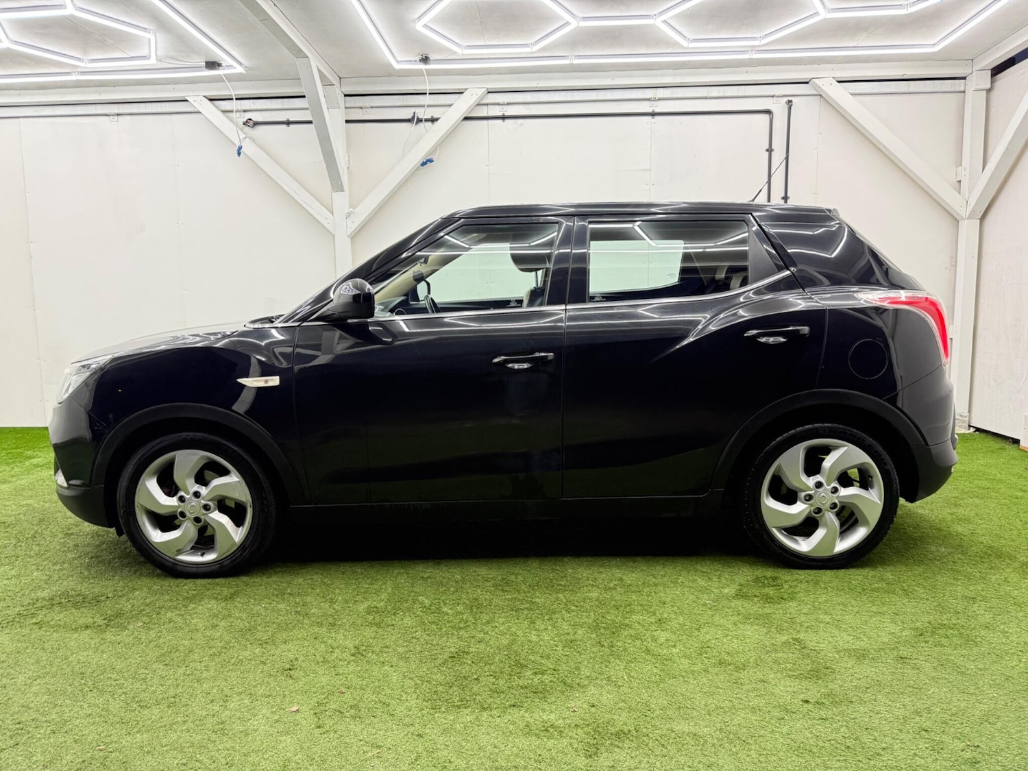 Used Ssangyong Tivoli 2016 for sale - 77130972: Photo 10