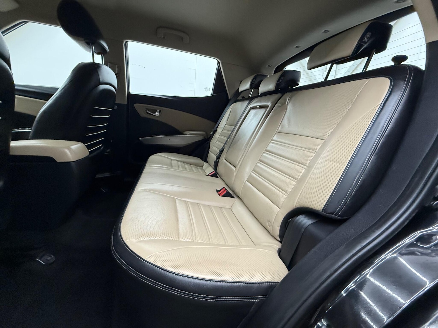 Used Ssangyong Tivoli 2016 for sale - 77130972: Photo 24