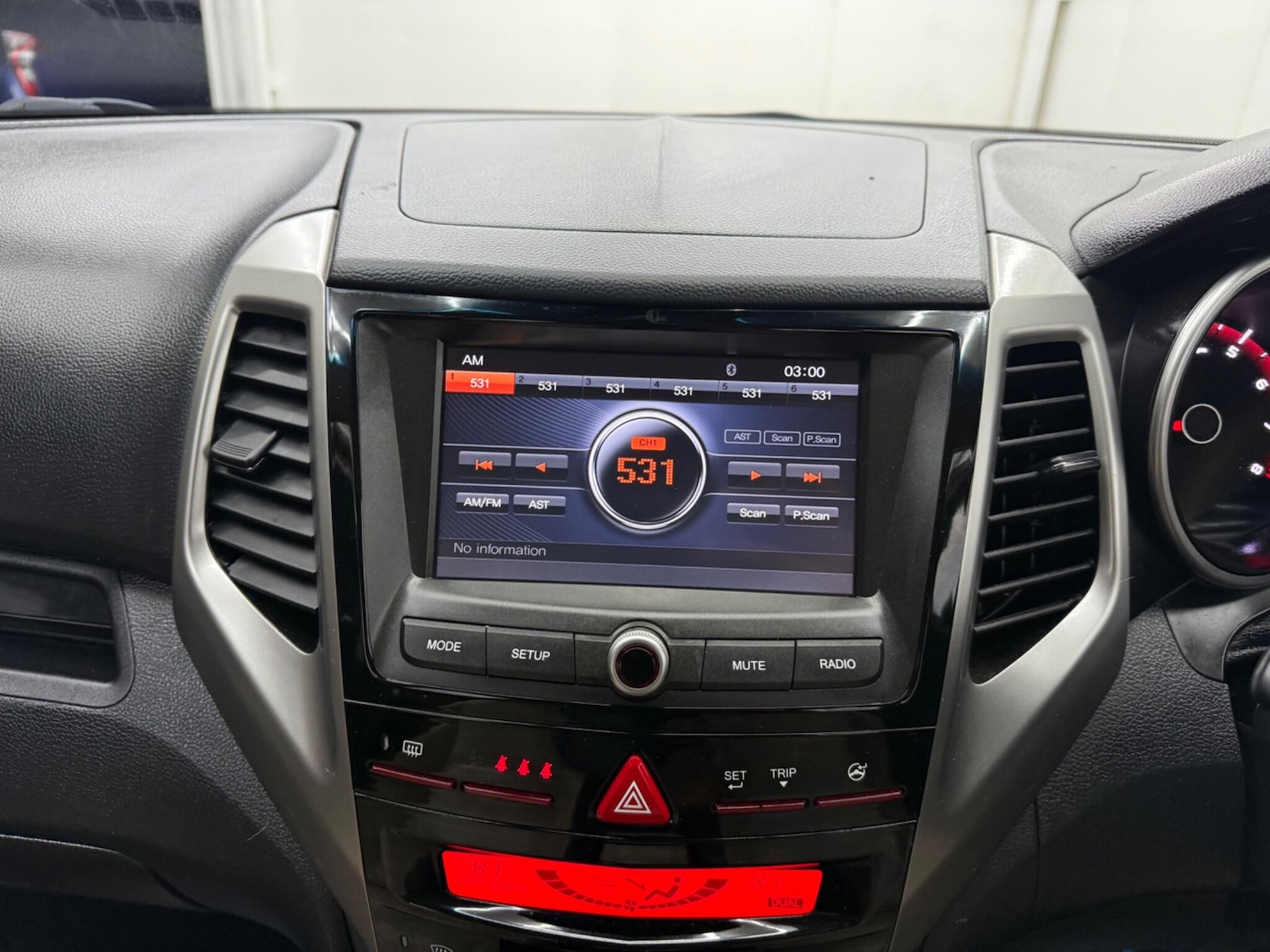 Used Ssangyong Tivoli 2016 for sale - 77130972: Photo 29