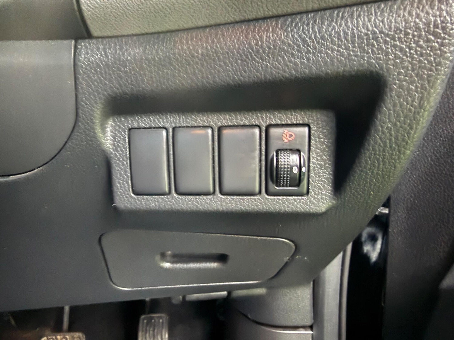 Used Nissan X-Trail for sale - 77783319: Photo 41