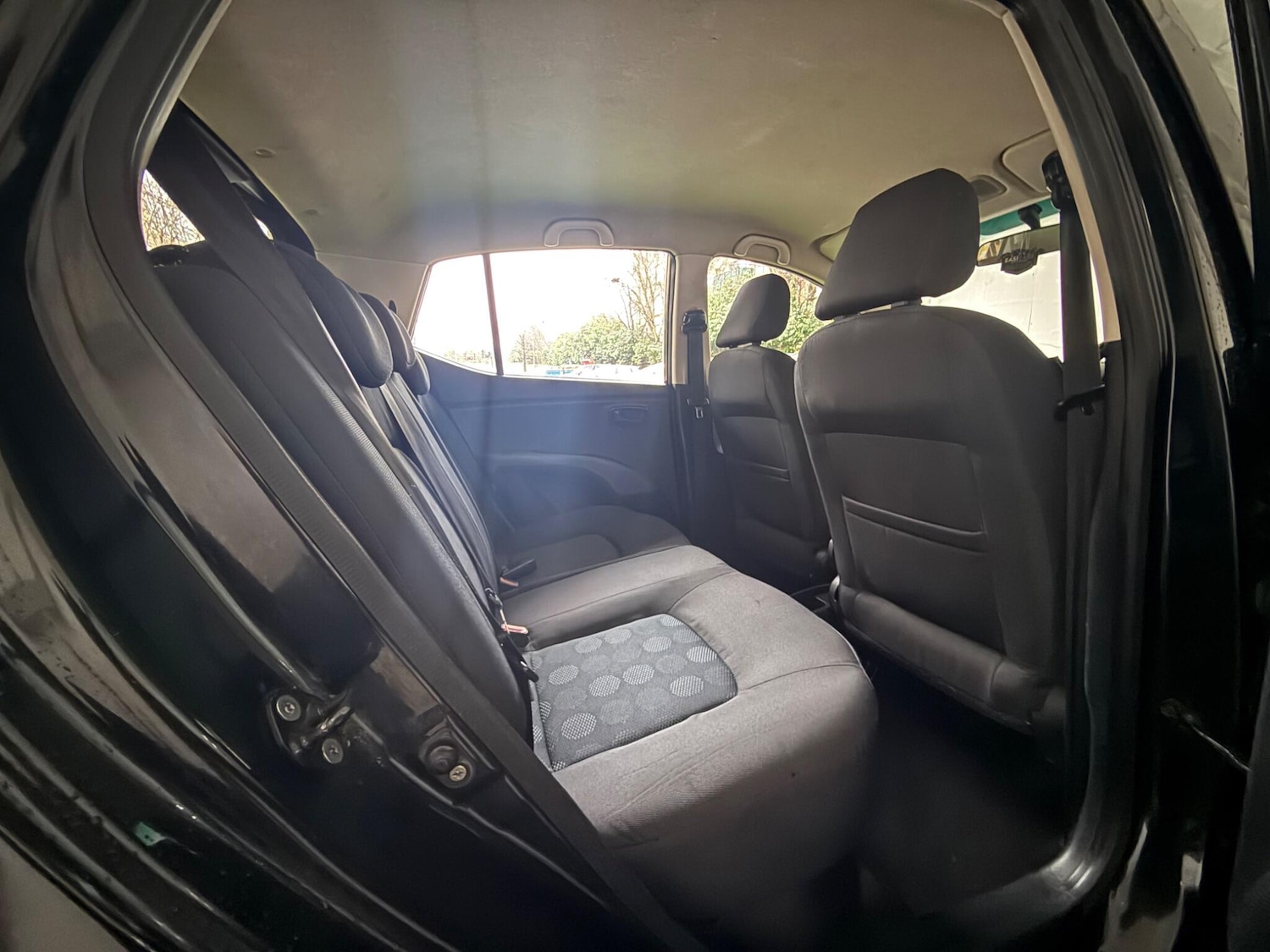 Used Hyundai i10 for sale - 76994719: Photo 18