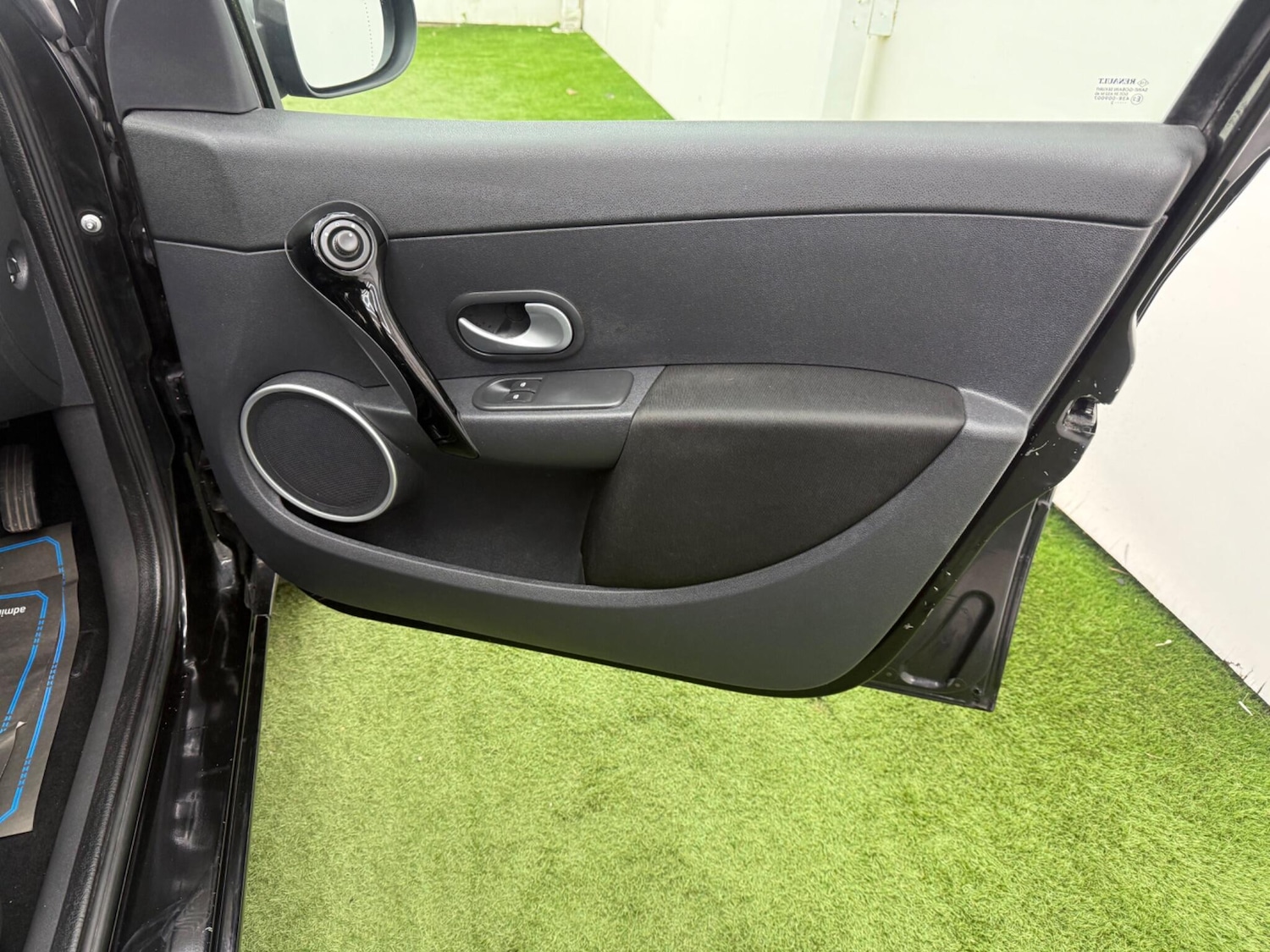 Used Renault Clio 2012 for sale - 78007606: Photo 17