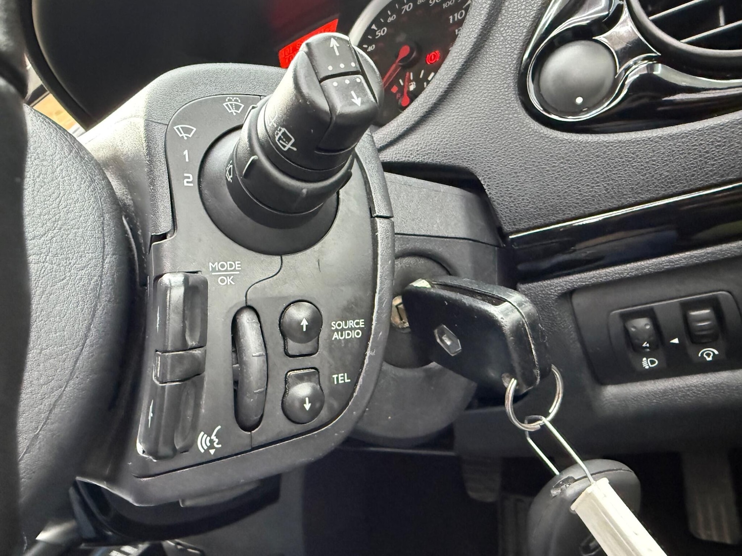 Used Renault Clio 2012 for sale - 78007606: Photo 38