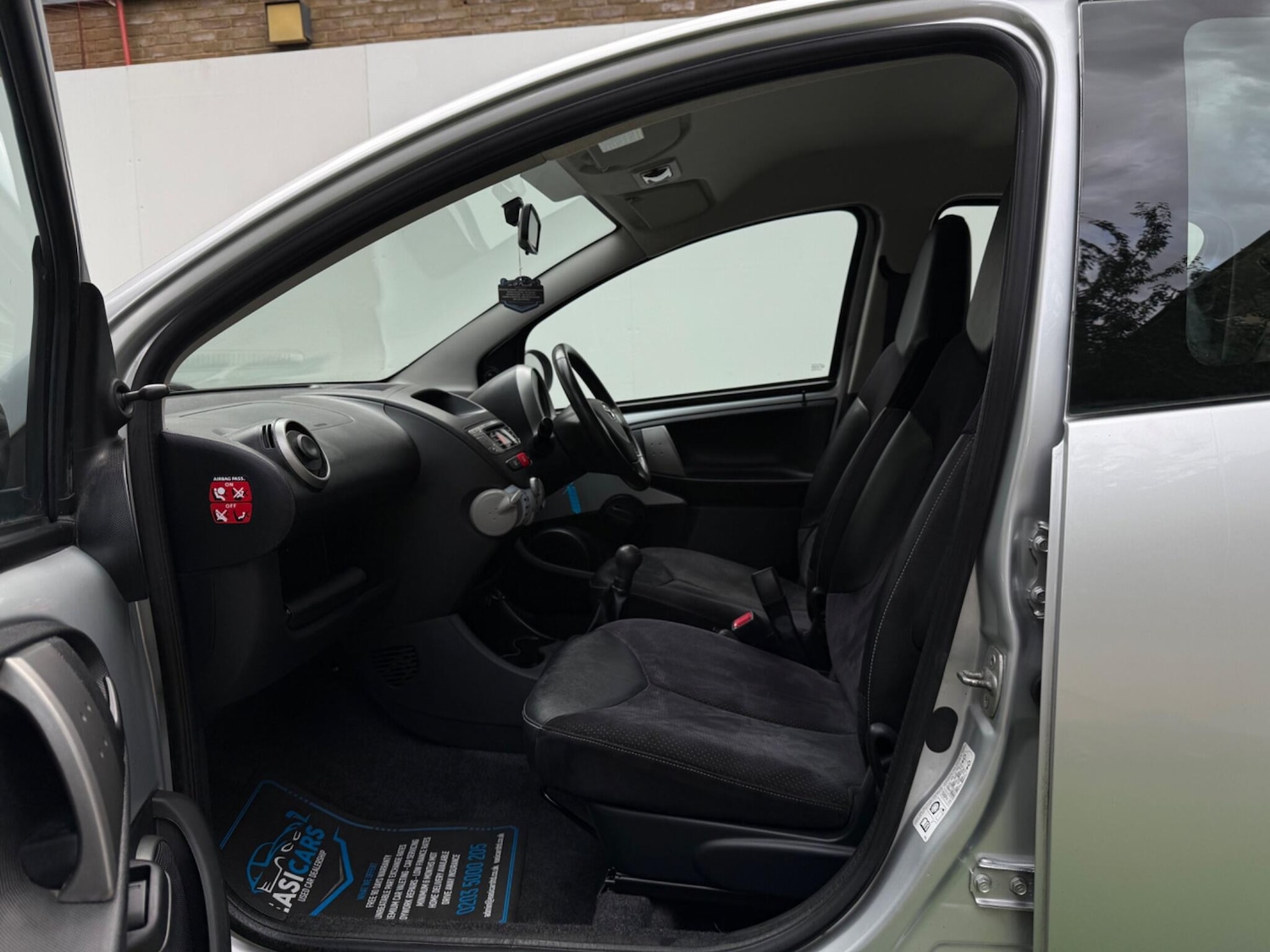 Vehicle 25