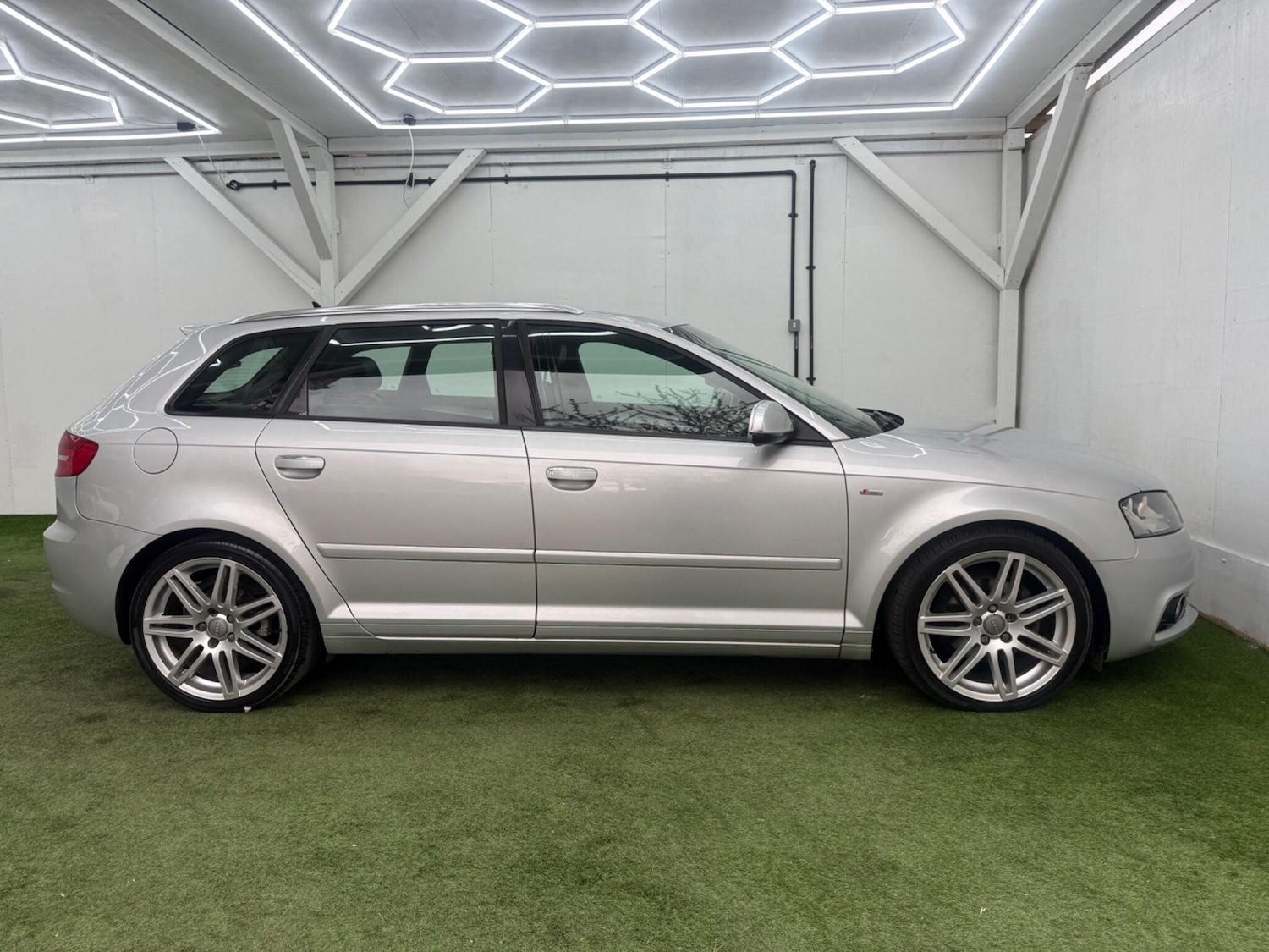 Used Audi A3 for sale - 78135799: Photo 2