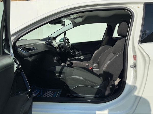 Used Peugeot 208 2015 for sale - 76247825: Photo 20