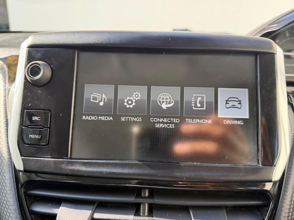 Used Peugeot 208 2015 for sale - 76247825: Photo 39