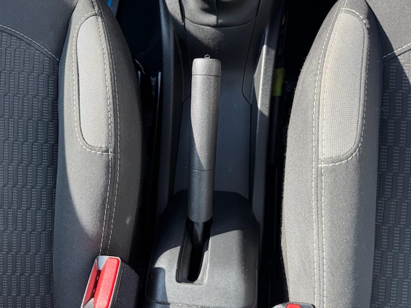 Used Peugeot 208 2015 for sale - 76247825: Photo 46