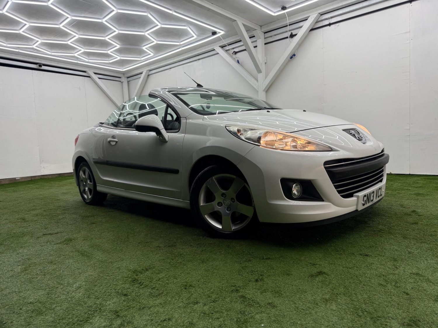 Used Peugeot 207 2013 for sale - 77345240: Photo 13