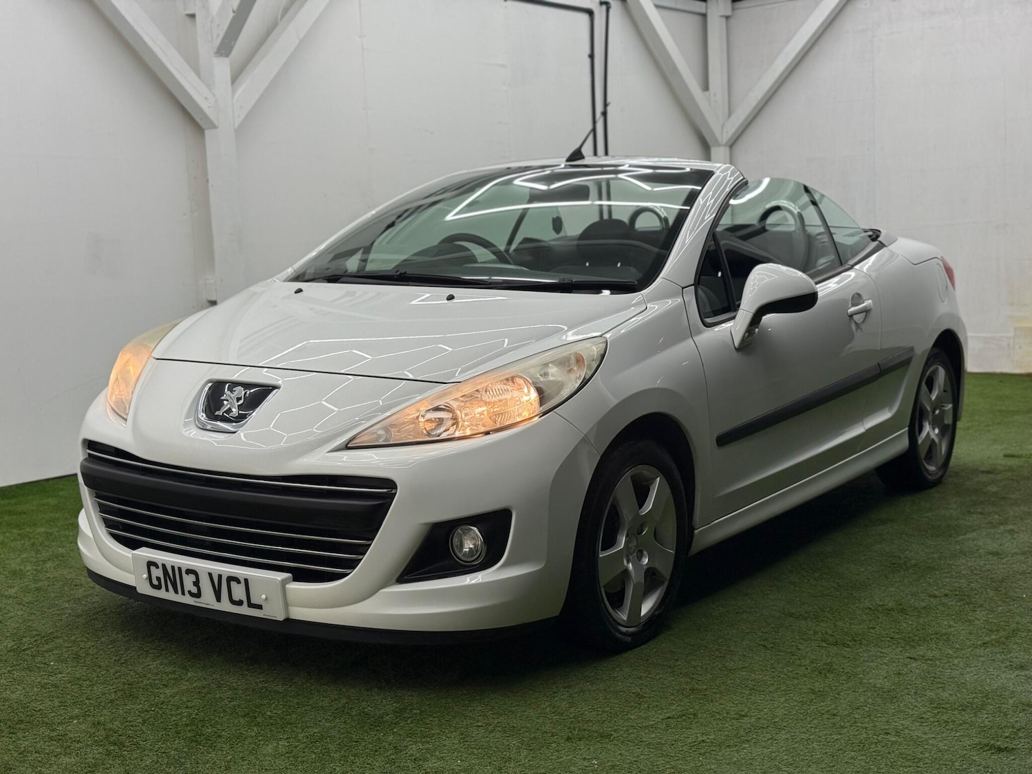 Used Peugeot 207 2013 for sale - 77345240: Photo 16