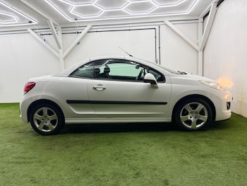 Used Peugeot 207 2013 for sale - 77345240: Photo