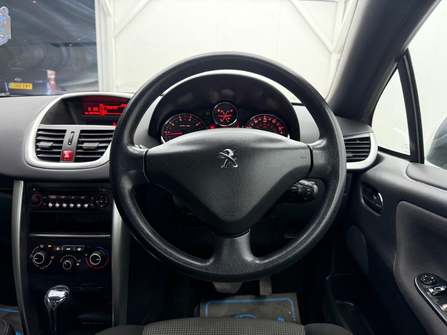 Used Peugeot 207 2013 for sale - 77345240: Photo 33