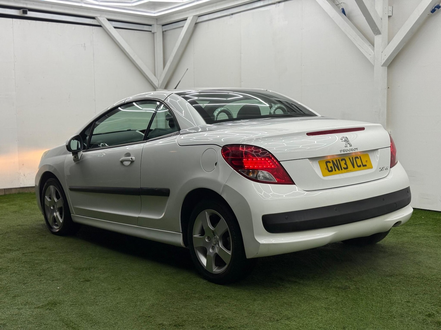 Used Peugeot 207 2013 for sale - 77345240: Photo 9