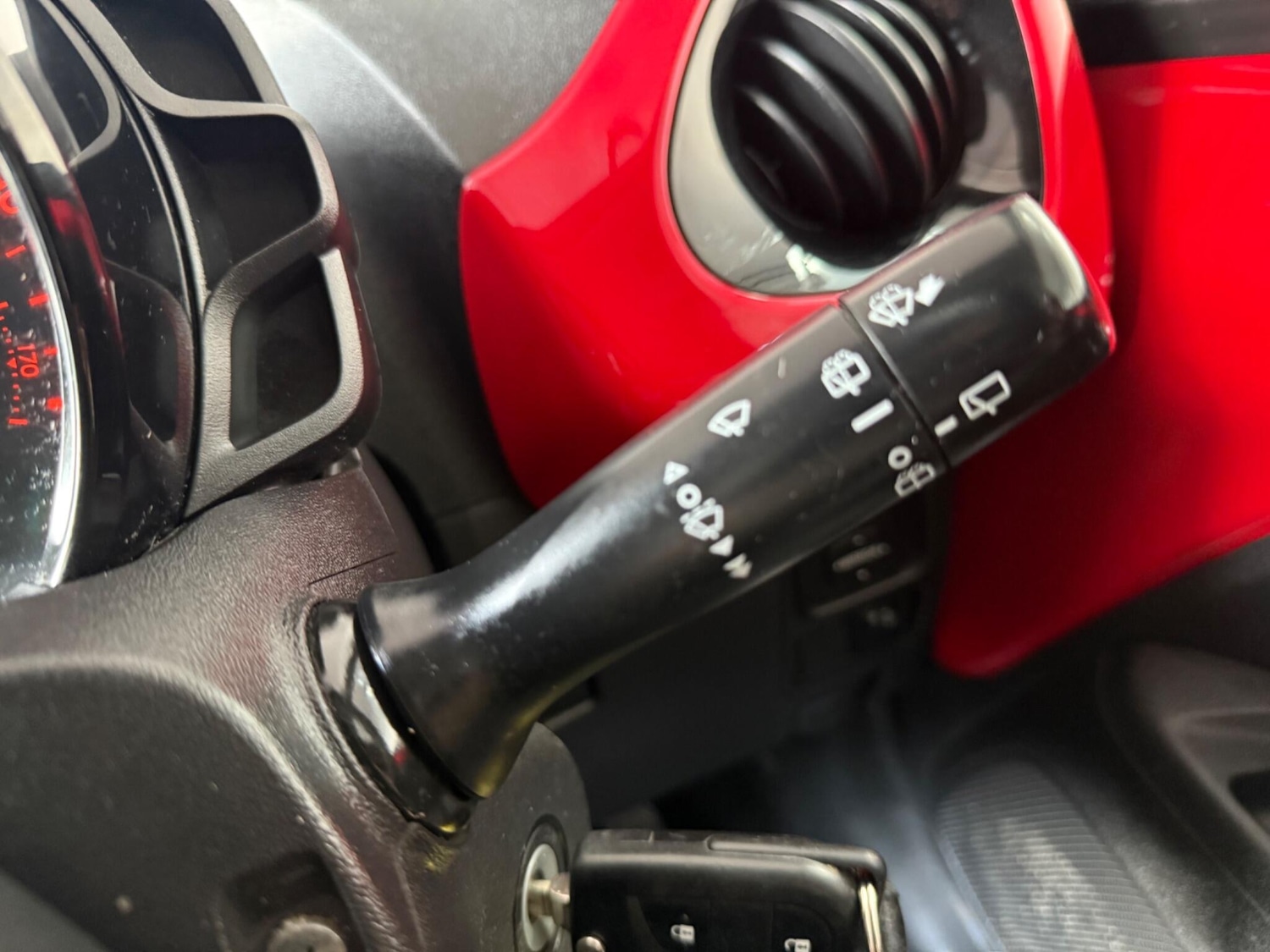 Used Toyota AYGO 2016 for sale - 76801586: Photo 36